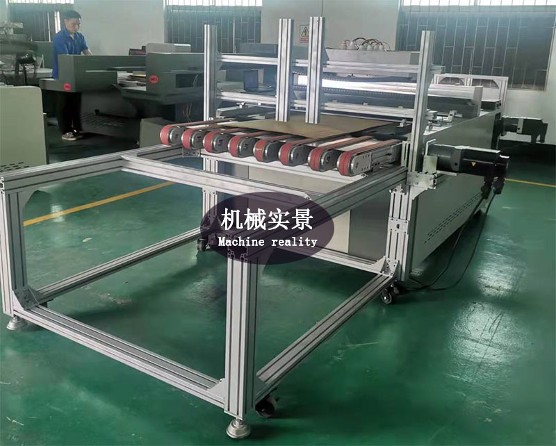 紙箱無版印刷機(jī)設(shè)備實(shí)拍，紙箱數(shù)碼印刷機(jī)廠家實(shí)拍機(jī)械。